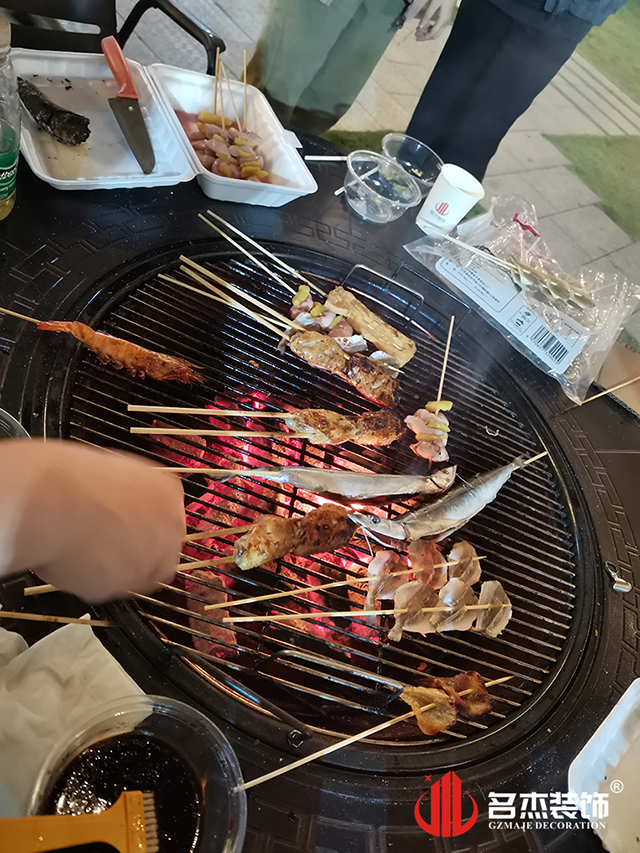 5G影院5G天天爽裝飾遊記