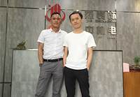 設計師設計出來的東西很專業，很時尚！